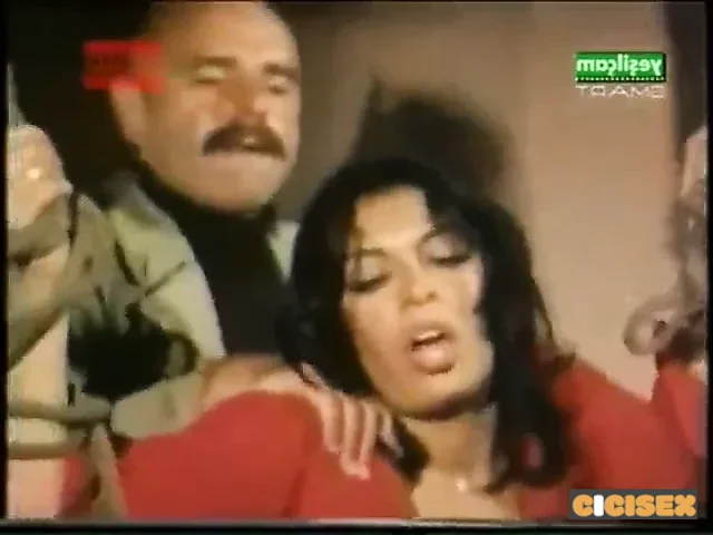 Balık Etli Zerrin Egelilerle Azdıran Domaltarak Ağza Boşalma Şovu