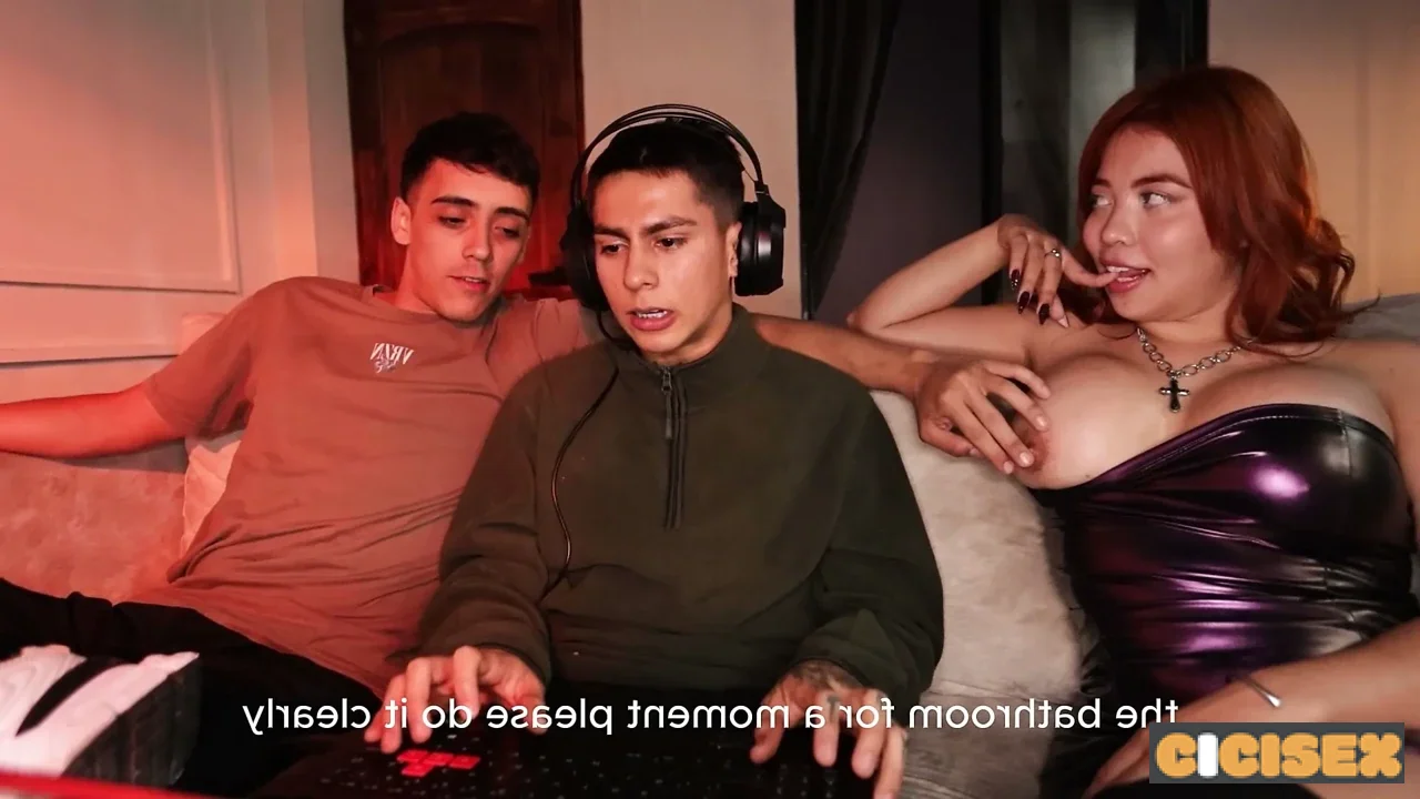 En Yakın Arkadaşımın Dolgun Kızıl Sevgilisiyle Tutkulu Sevişme